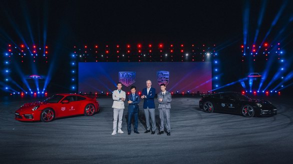 TAG Heuer泰格豪雅携手保时捷（Porsche）宣布合作